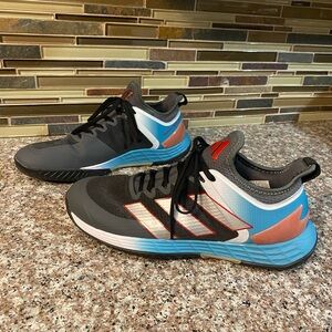 Adidas Women's adizero Ubersonic 4 Tennis Court Shoes Size 10